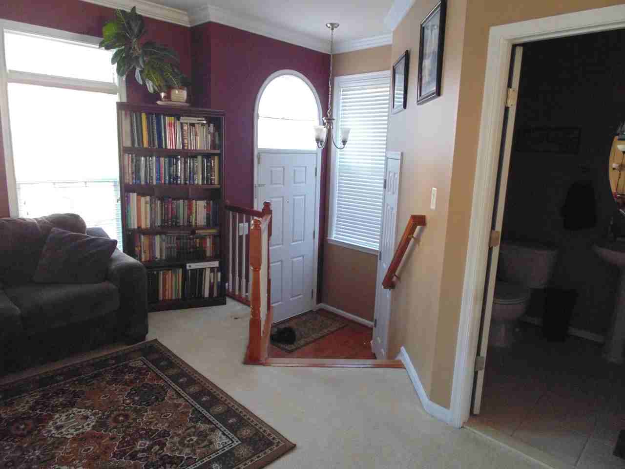 8233 Gunston Commons Way - Photo 2 of 17