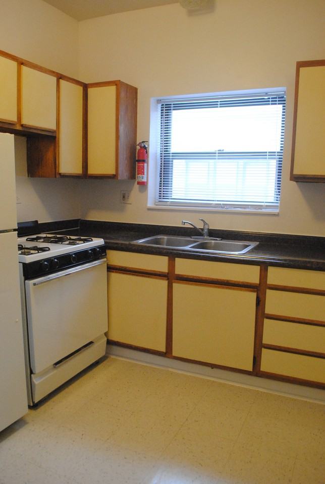 5914 W Washington #102 - Photo 3 of 5