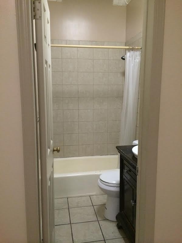 1135 E Willoughby Rd - Photo 3 of 4