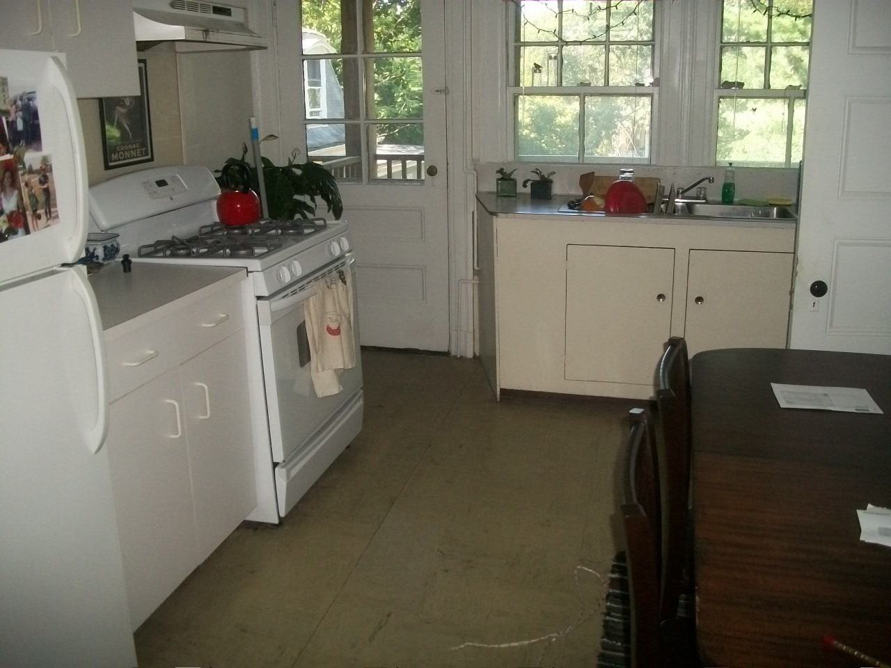 73 Dana St - Photo 3 of 7