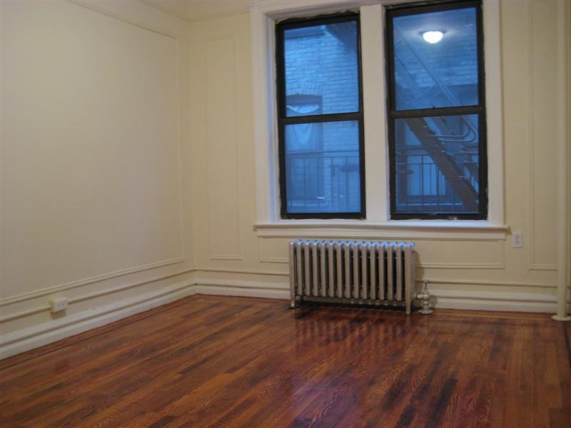 1575 Thieriot Ave - Photo 2 of 5