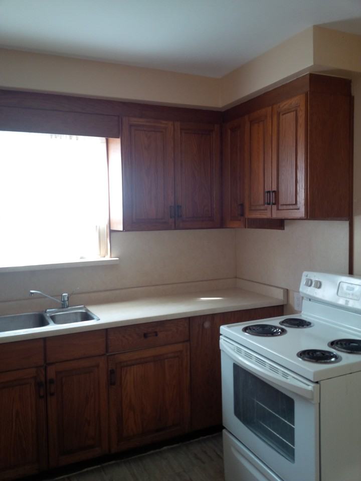 52 Leduc Dr #1 - Photo 3 of 7