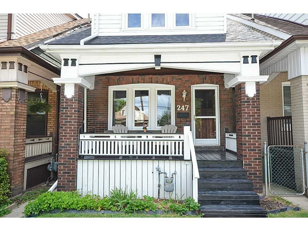 247 Ottawa St S - Photo 2 of 17