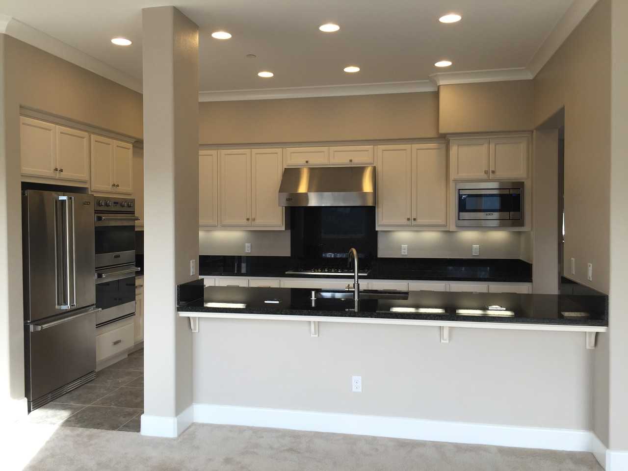 161 Summit Way - Photo 2 of 8
