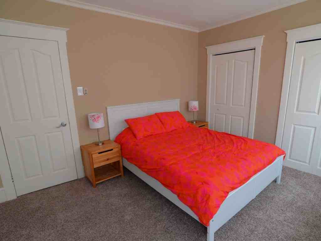 936 Asbury Ave - Photo 2 of 7