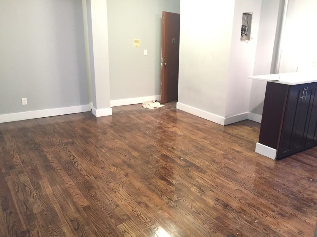 227 E 19th St #L3 - Photo 2 of 5