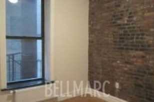 202 E 13th St #4H - Photo 2 of 3