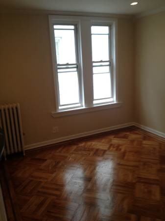 9107 3rd Ave - Photo 3 of 6