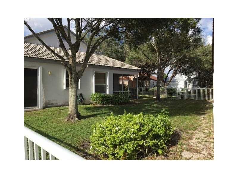 8016 NW 66th Terrace - Photo 3 of 3