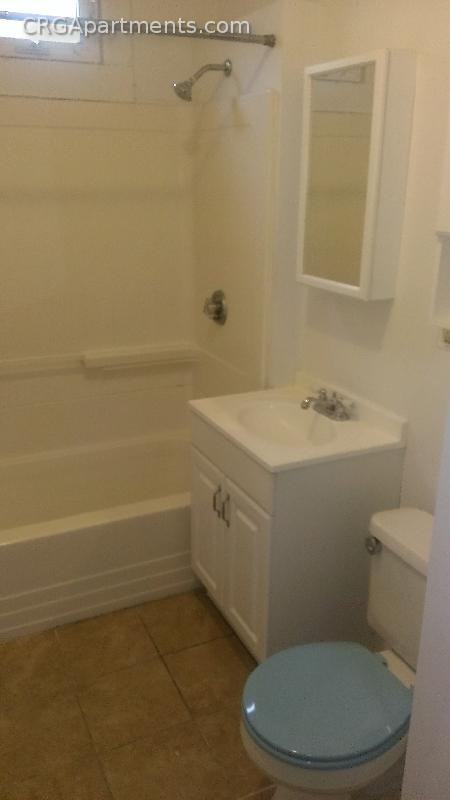 Clary St #3R - Photo 2 of 5
