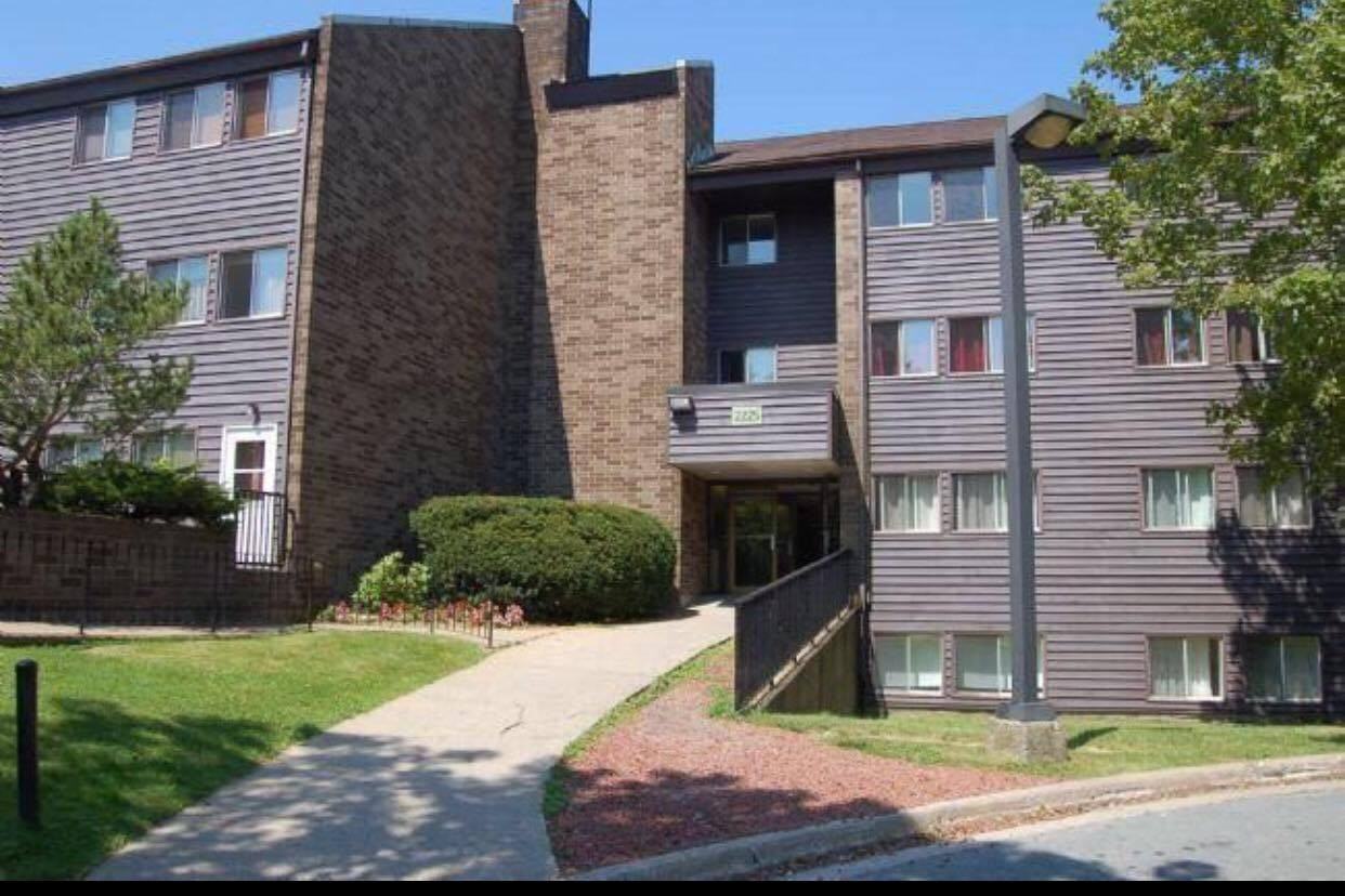 2225 Monastery Ln #401 - Photo 2 of 4