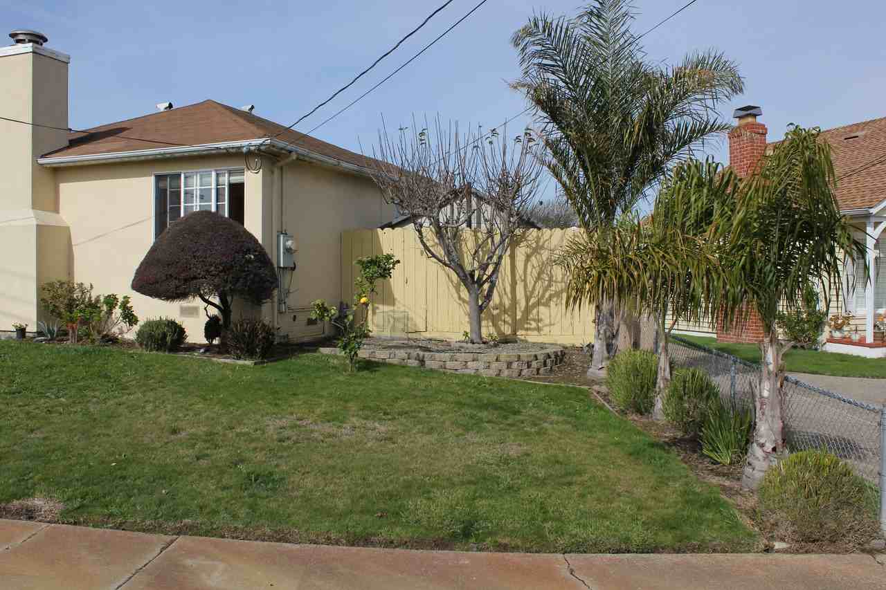 120 Sycamore Ave - Photo 3 of 18