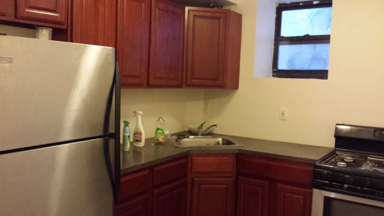 915 43rd St 1 - Photo 2 of 11