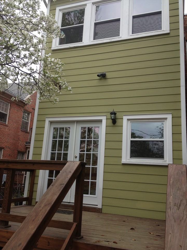 3231 W Franklin St - Photo 2 of 4