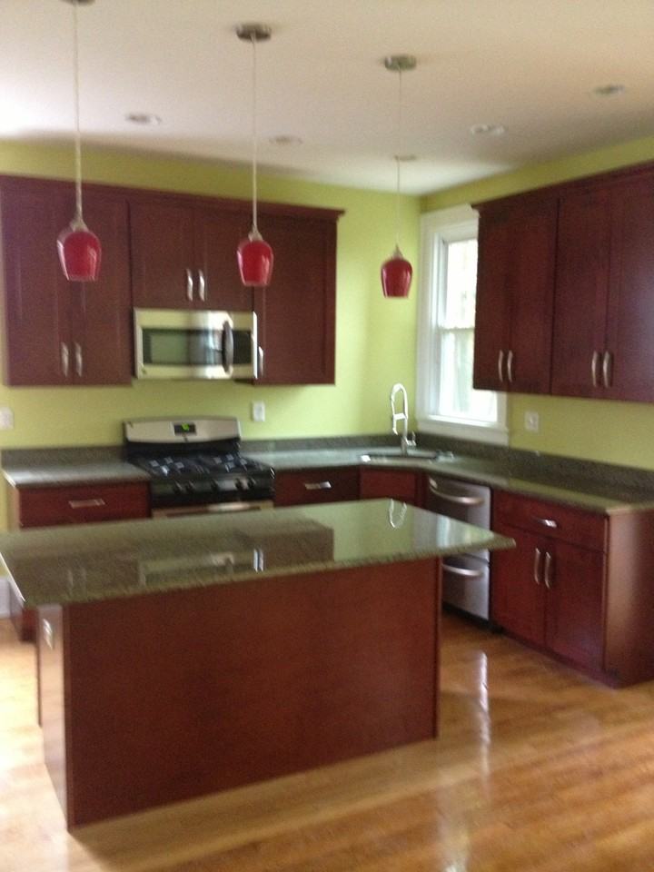 3231 W Franklin St - Photo 3 of 4