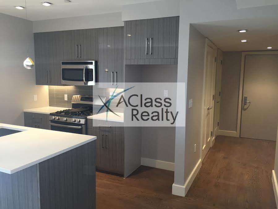 17 Hoyt Ave 7D - Photo 3 of 4