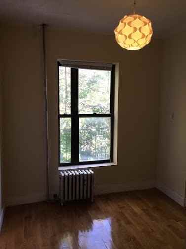 774 Franklin Ave #4 - Photo 3 of 6