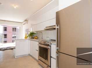 653 New York Ave - Photo 3 of 5