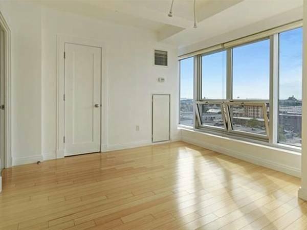 304 2nd St - Photo 2 of 4