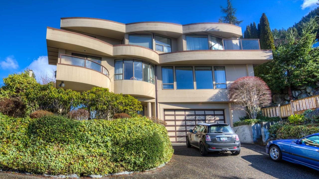 80 Tidewater Way, Lions Bay, BC V0N 3 Bedroom House for Rent for 3,748