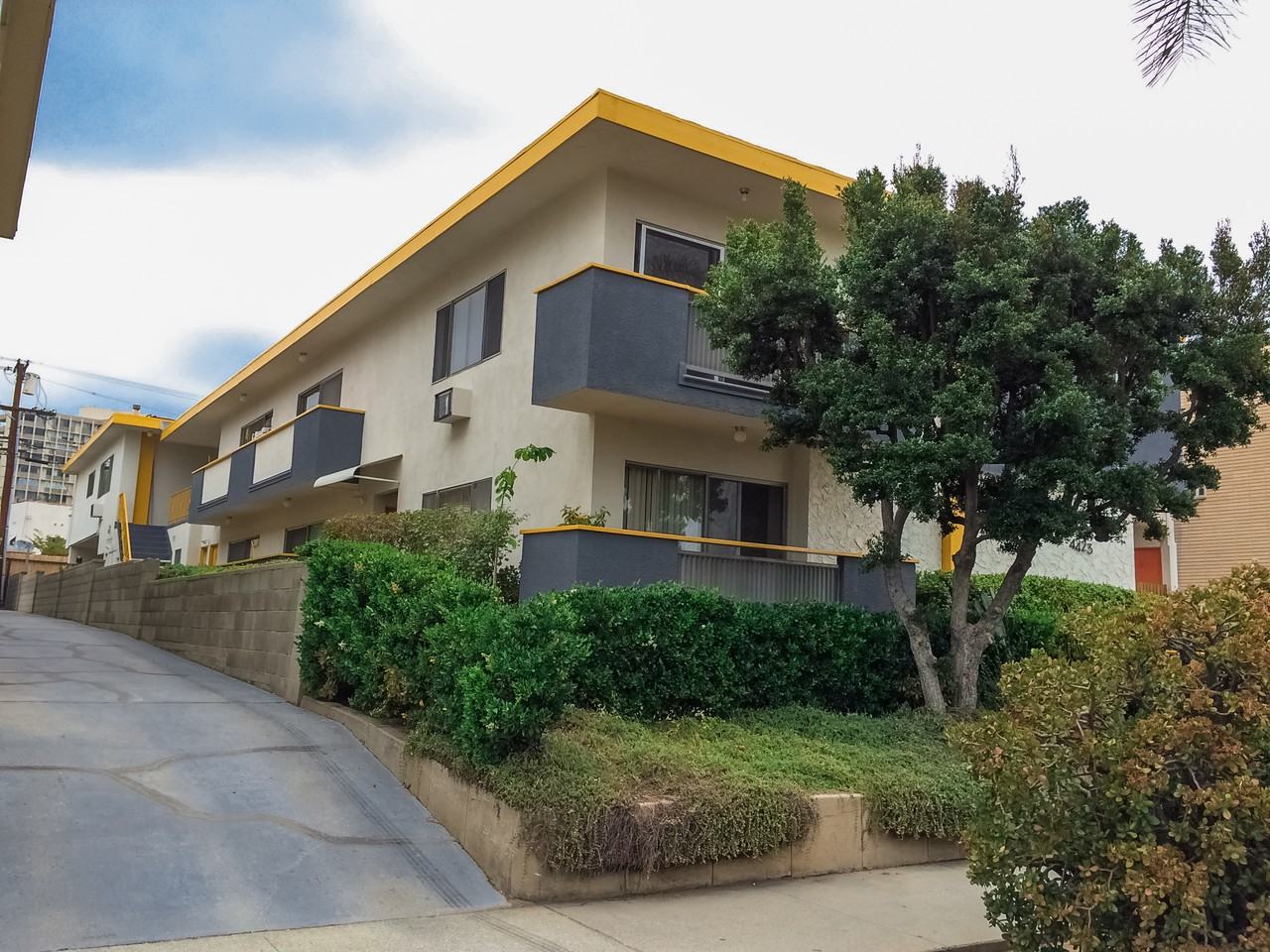 4423 Ambrose Ave #5 - Photo 2 of 8