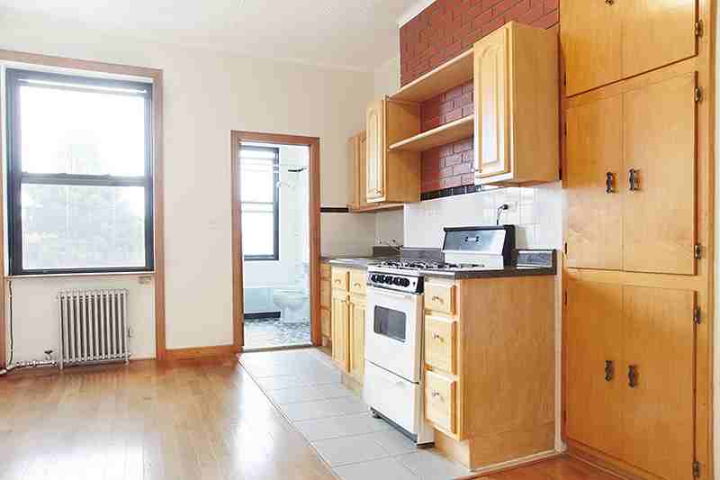 96 Milton St #3L - Photo 2 of 5