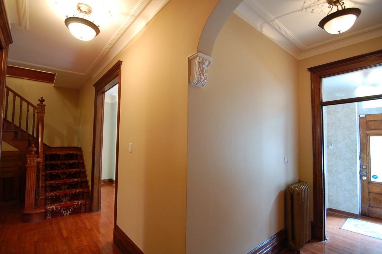 381 Avenue Clarke - Photo 2 of 9