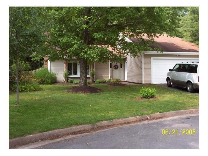 114 Biscayne Ct - Photo 2 of 4