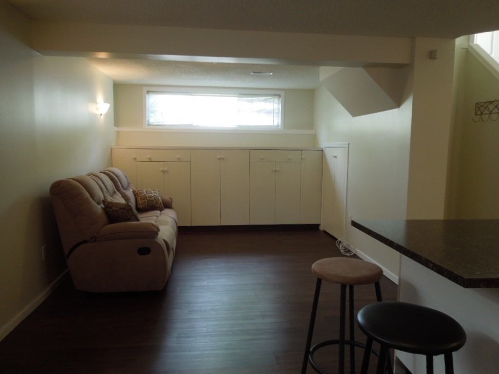 11 Prestwick Row SE - Photo 3 of 6