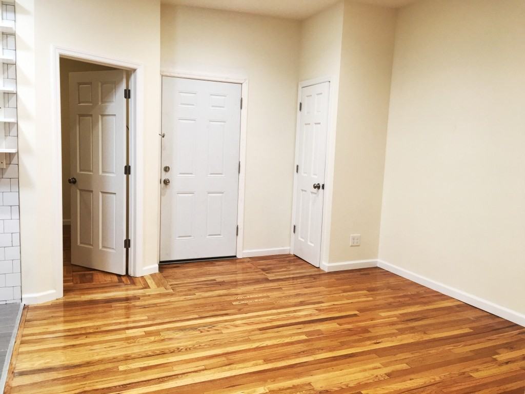 23 28th St #2 - Photo 2 of 7