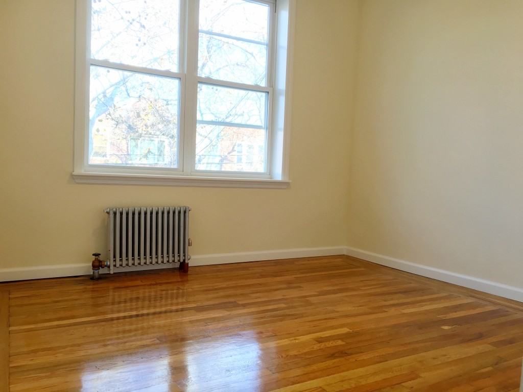 23 28th St #2 - Photo 3 of 7