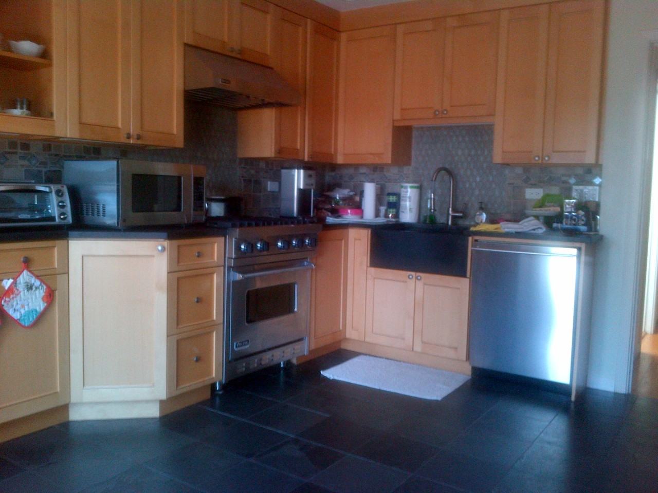 117 Moffitt St - Photo 2 of 7