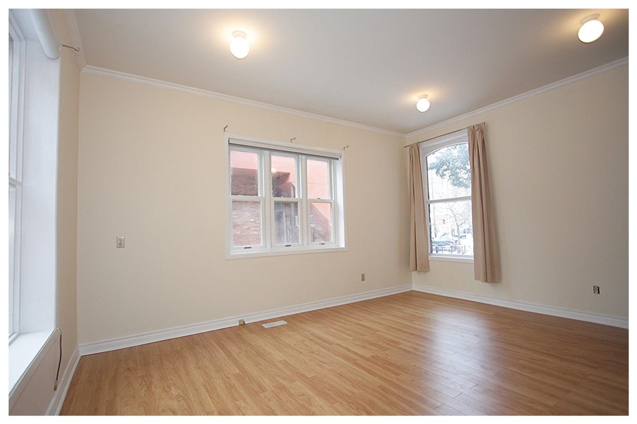 294 Somerset St W 5, Ottawa, ON K2P 0J5 1 Bedroom Apartment for Rent