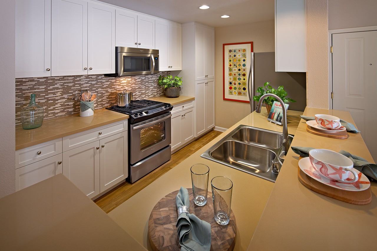 780 Bair Island Rd #780-204 - Photo 2 of 9