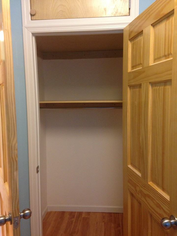 760 55th St - Photo 3 of 5