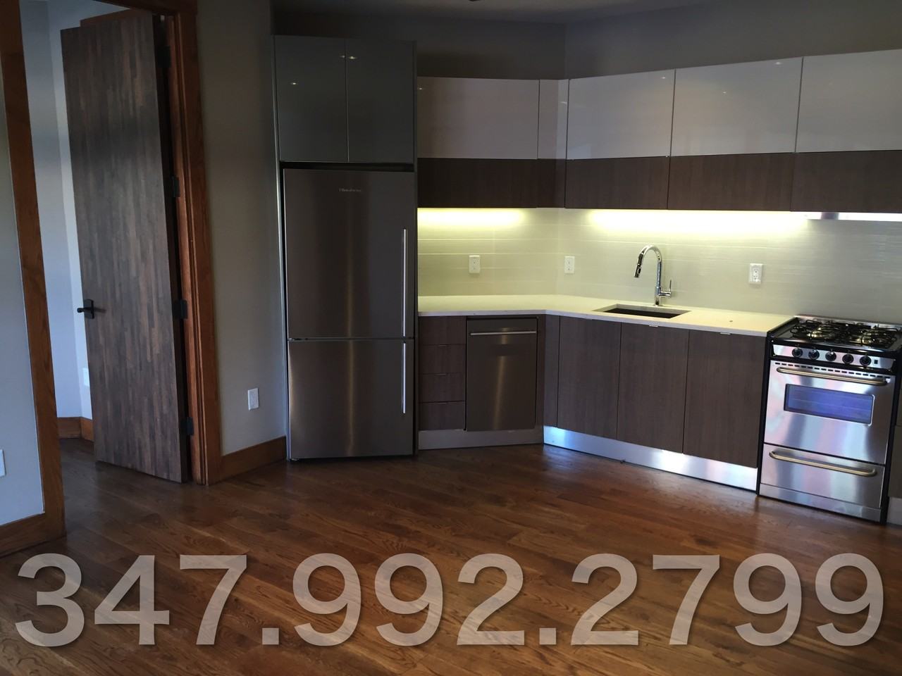 Willoughby Ave #MANY