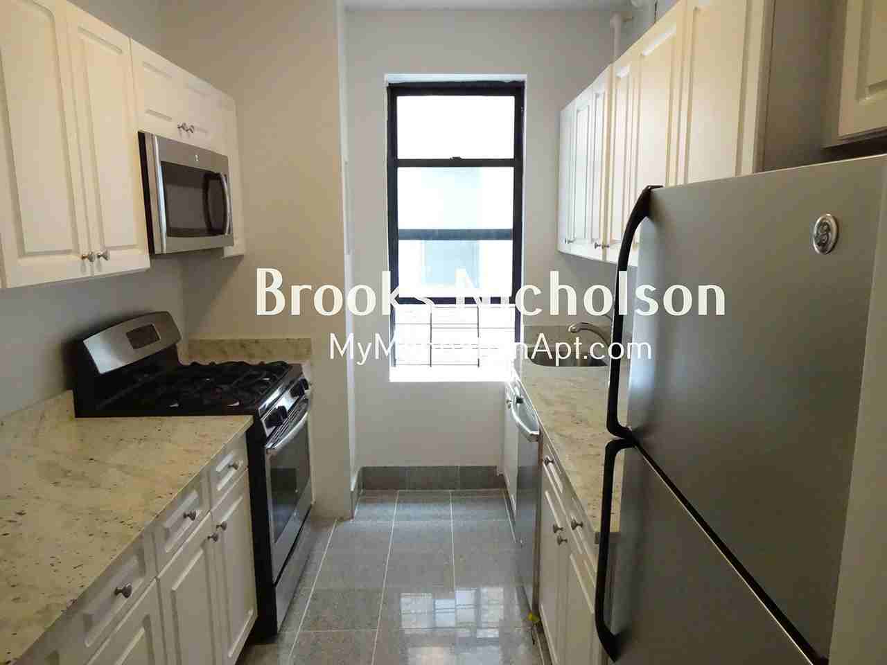 W 171st St #25