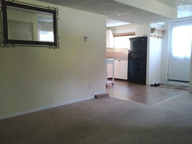 593 Phelps Ave - Photo 3 of 24