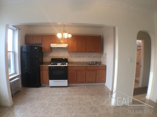 651 19th St 2ndFL - Photo 3 of 11