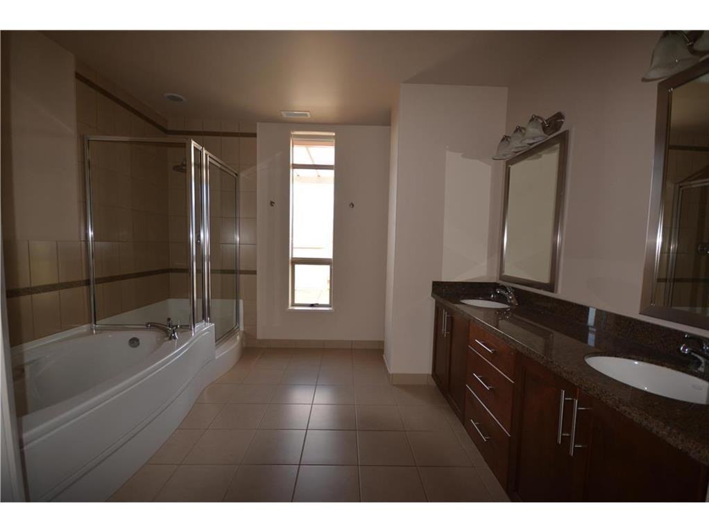 1160 Bernard Ave - Photo 2 of 4