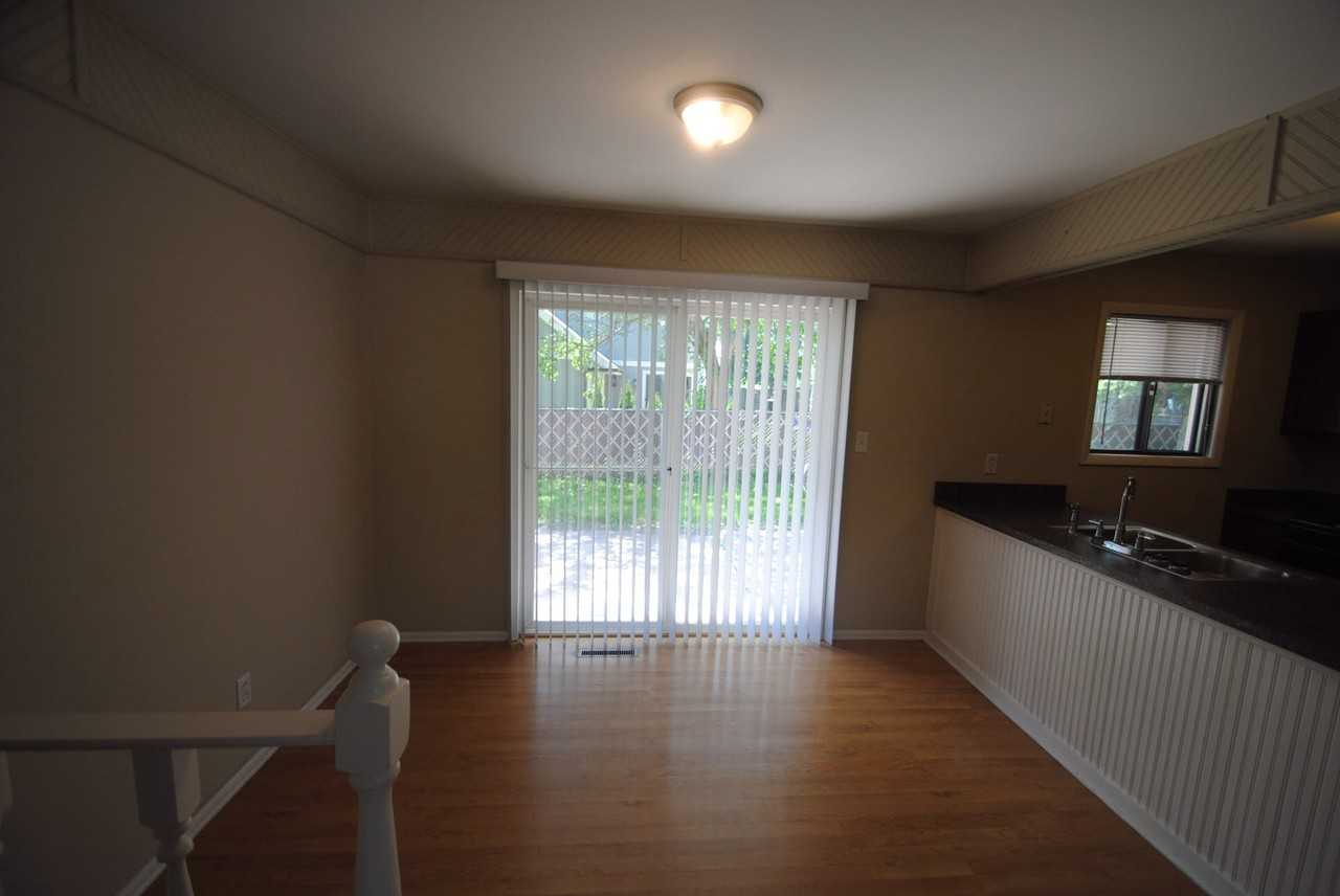 67 Barrow Dr - Photo 3 of 12