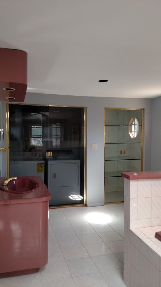 927 Jackson Ave #2FL - Photo 2 of 8