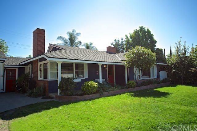 920 Sharon Rd - Photo 2 of 4