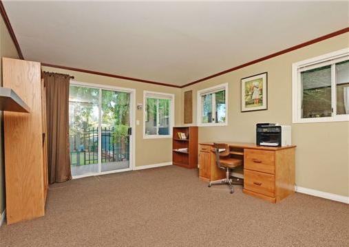 405 Treebank Rd E - Photo 3 of 8