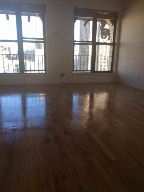 160 Decker Ave 7JE - Photo 2 of 5