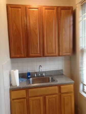 413 Woodward Ave #2 - Photo 2 of 6