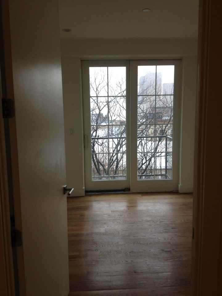 896 Park Ave #5G - Photo 2 of 12