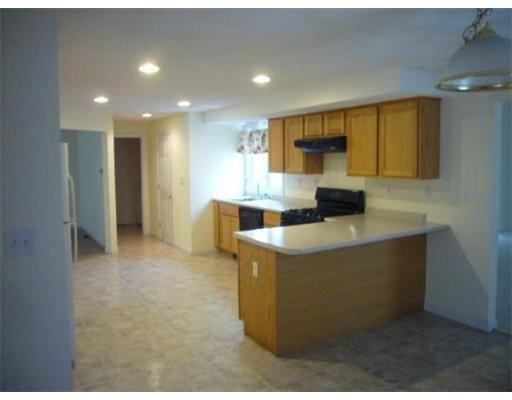 5 Hardwood Dr - Photo 3 of 9