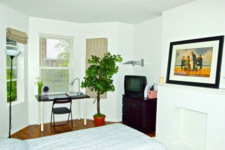 414 Jarvis St - Photo 2 of 4