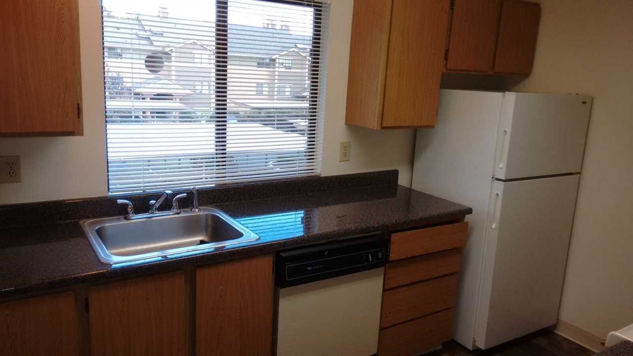 7512 Bothell Way NE - Photo 3 of 6